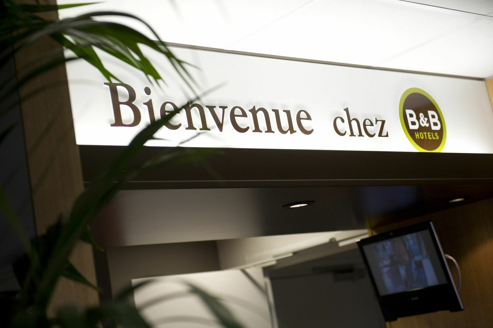 B&B Hotel Lille Grand Stade Βιλνέβ ντ' Ασκ Εξωτερικό φωτογραφία